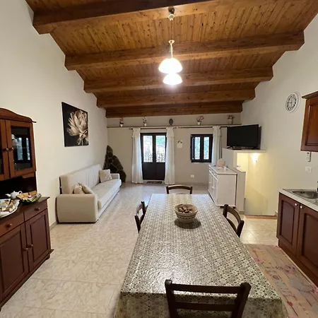 Casa Belvedere Gole Alcantara Διαμέρισμα *